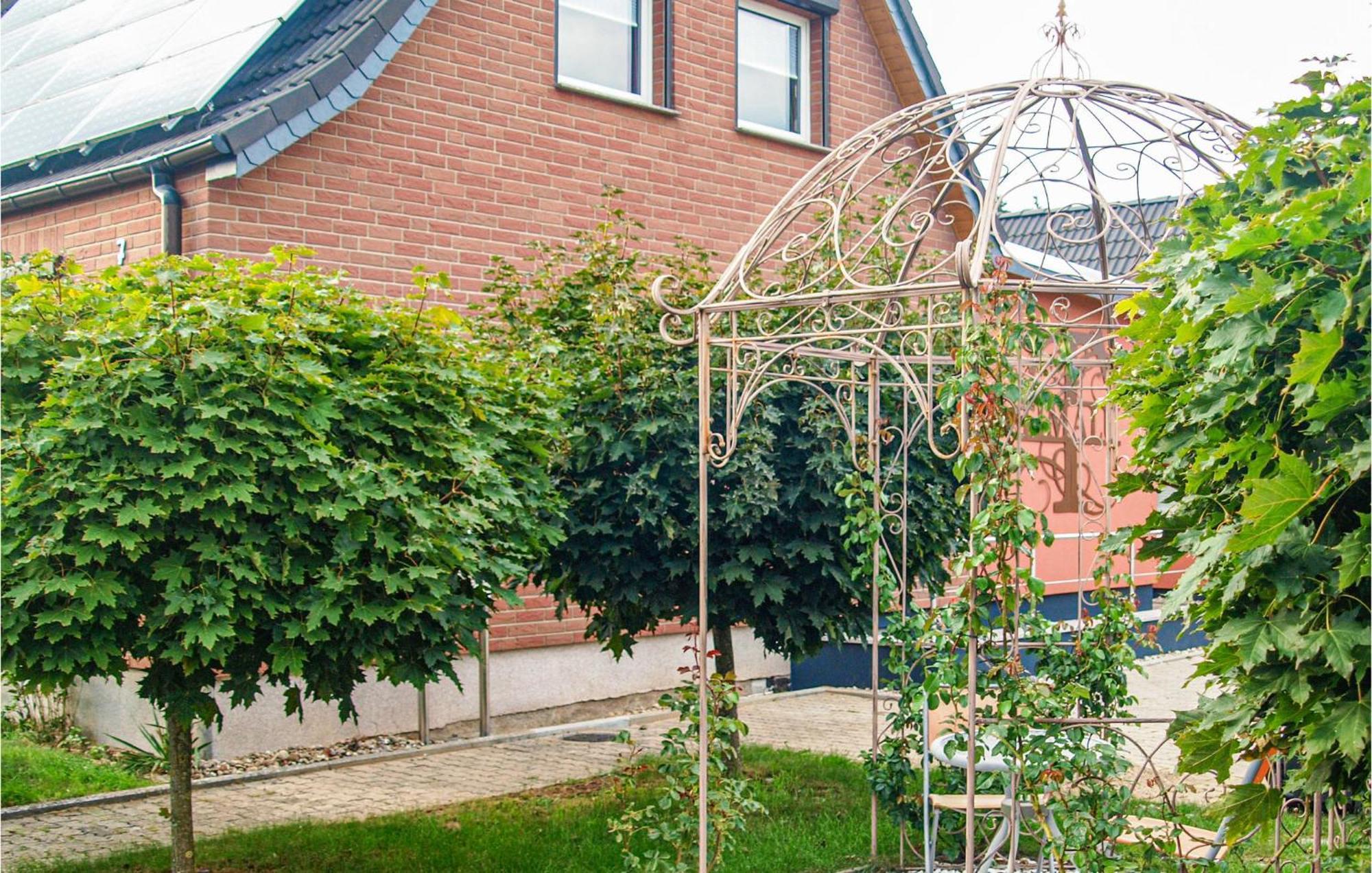 3 Bedroom Beautiful Home In Нойбранденбург Экстерьер фото